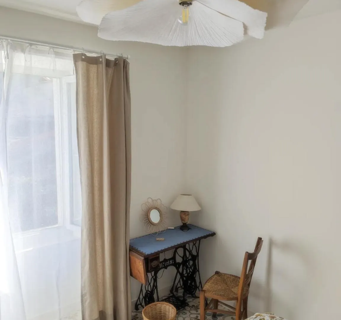 Le Couvent Des Ecrevisses Bed & Breakfast Barjols