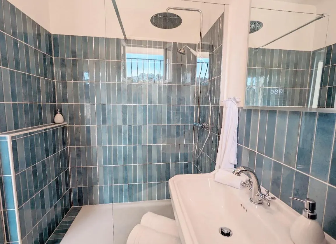 Le Couvent Des Ecrevisses Bed & Breakfast Barjols 0*,